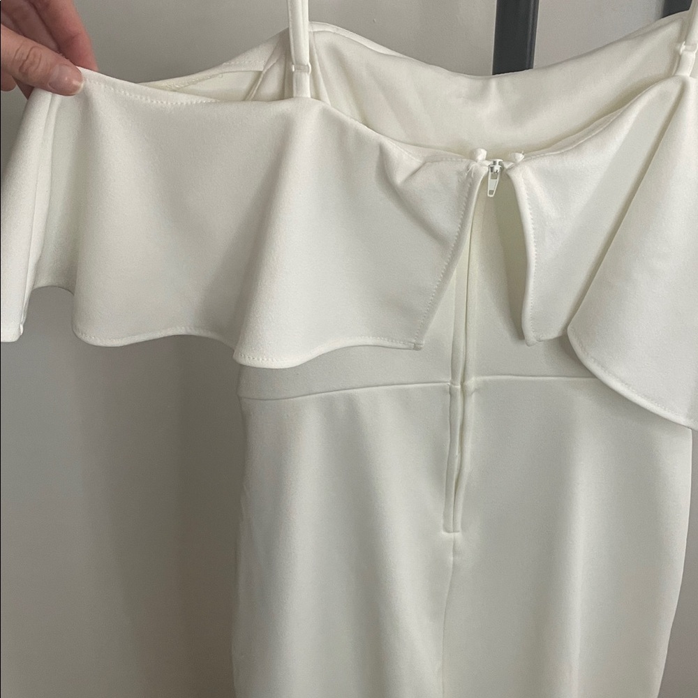 Chic Off Shoulder White Dress Cocktail Wedding Formal size 8 - Picture 4 of 6